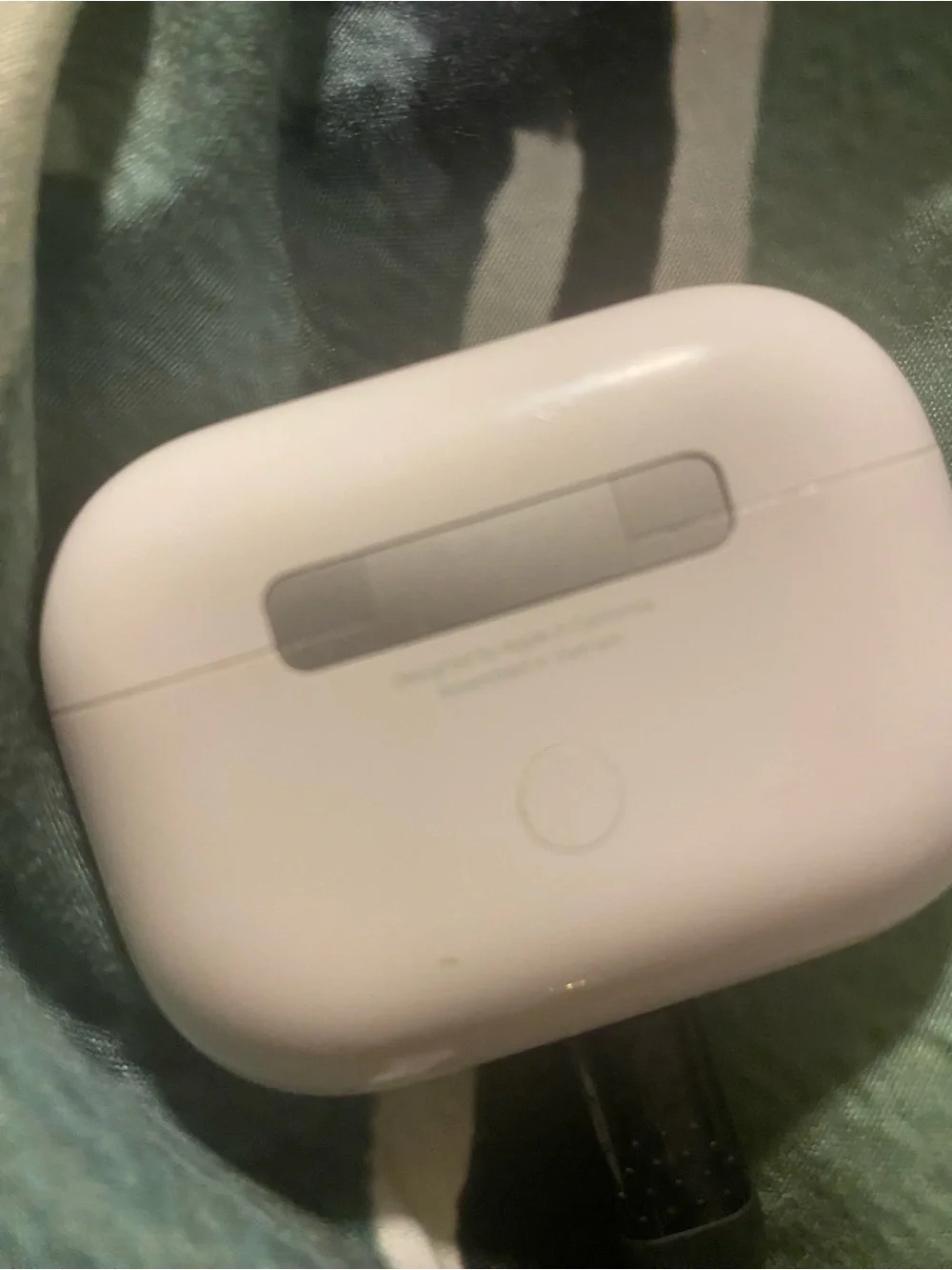 Apple Wireless Generation 1 Charging Case(only)